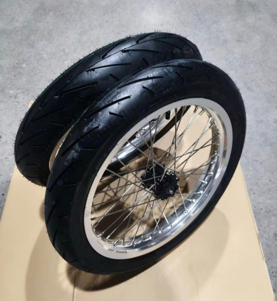 Complete 17in Emoto Super Moto Wheelset (Chrome/Black) - 79Bike/Surron/Eride/Ventus - Spectral Designs