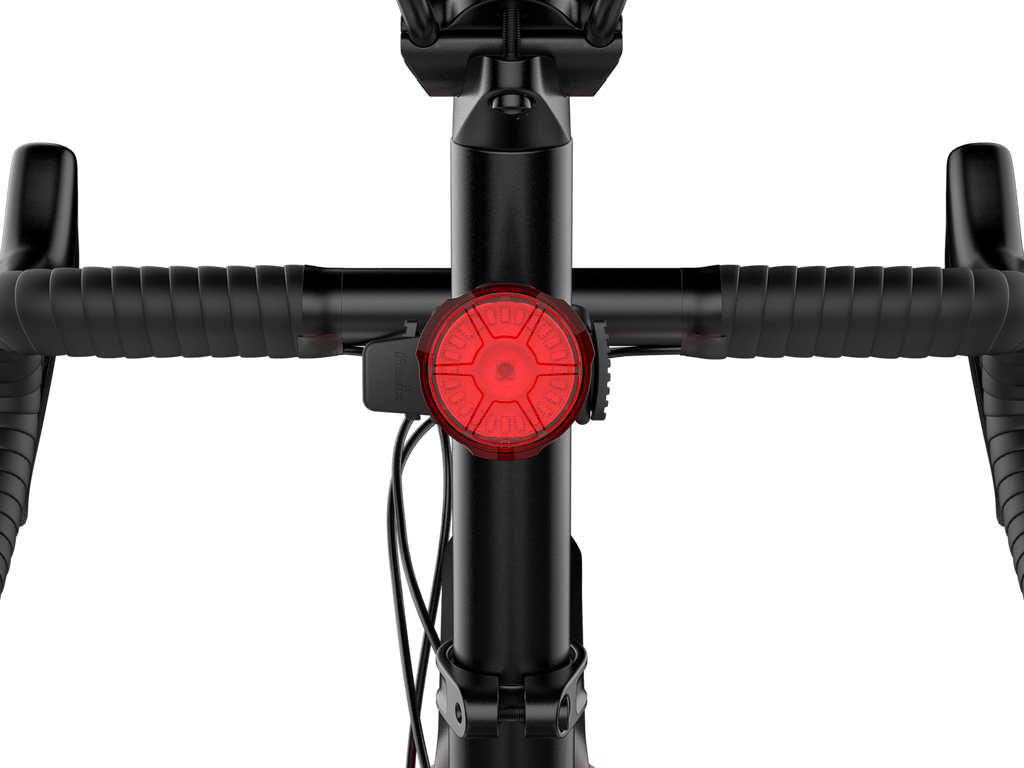 Feu arrière intelligent avec freinage Fenix BC06R – visibilité à 270°, IP66