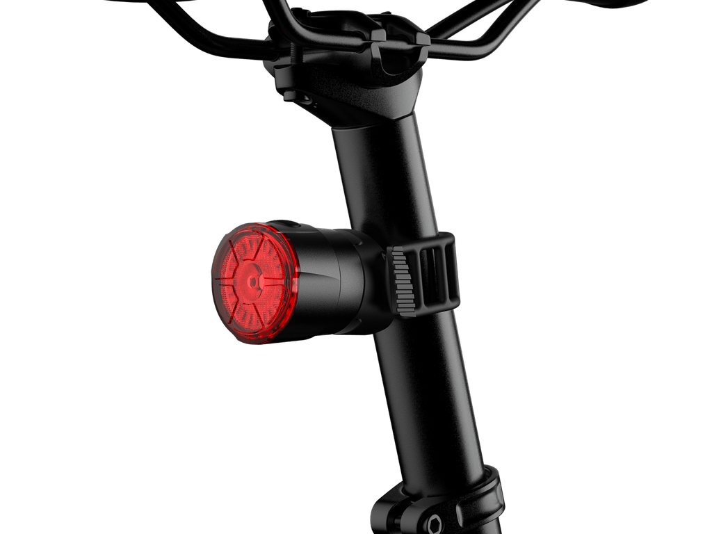 Feu arrière intelligent avec freinage Fenix BC06R – visibilité à 270°, IP66