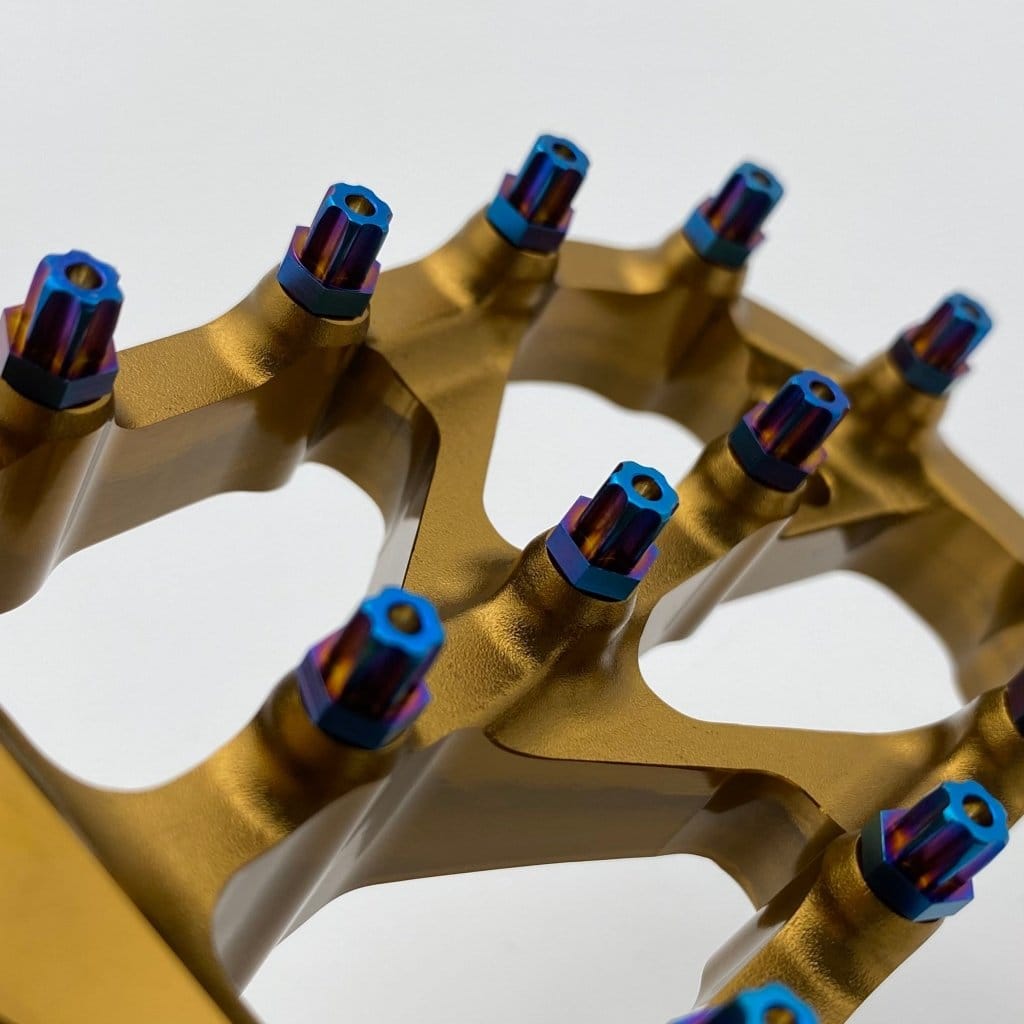 Warp 9 Elite Foot Peg Screws – titanium, M5 × 10mm by Warp9Racing
